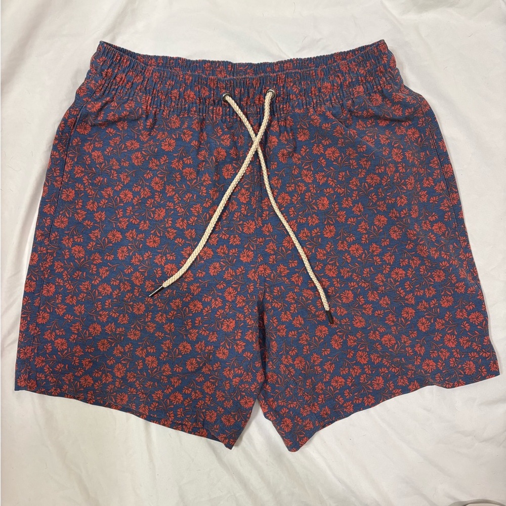 Men’s M Fair Harbor Blue and Red Floral Shorts